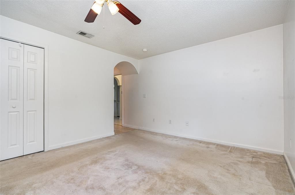 For Sale: $250,000 (3 beds, 2 baths, 1256 Square Feet)