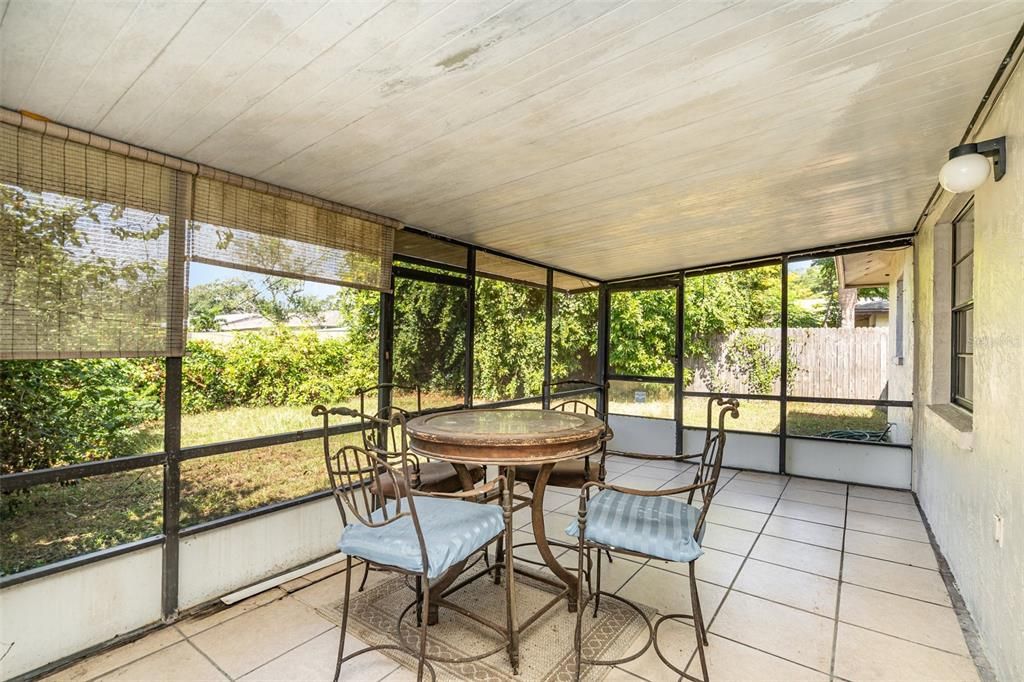 For Sale: $250,000 (3 beds, 2 baths, 1256 Square Feet)