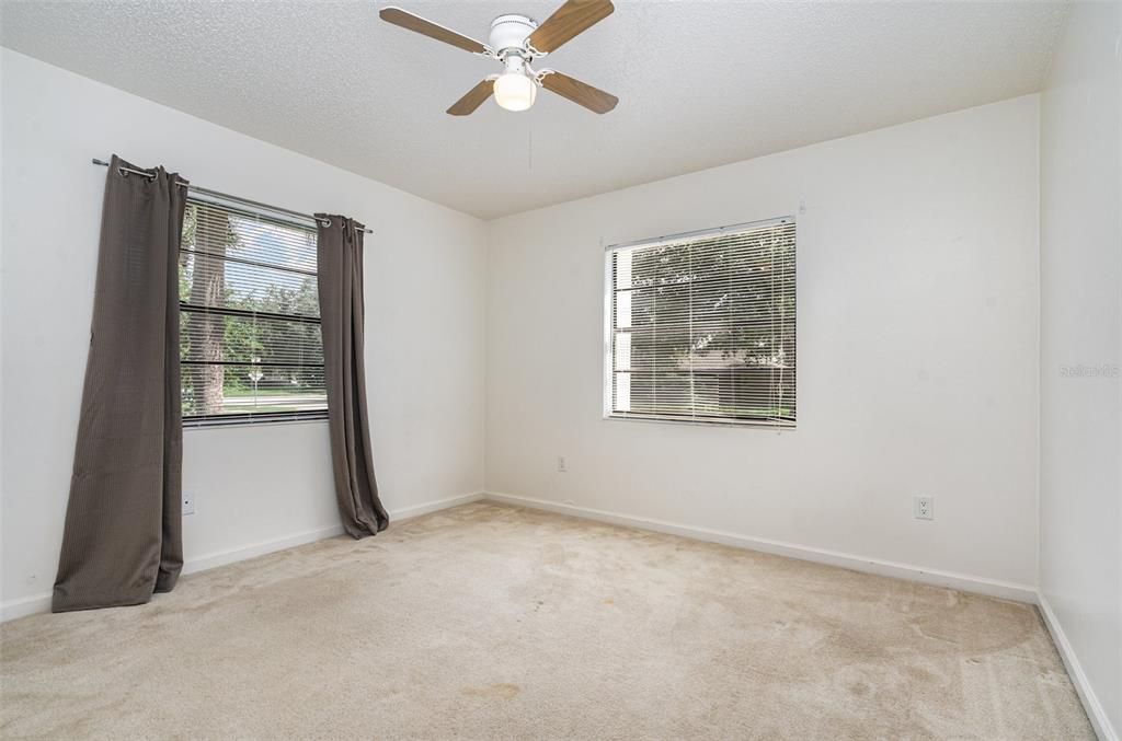 For Sale: $250,000 (3 beds, 2 baths, 1256 Square Feet)