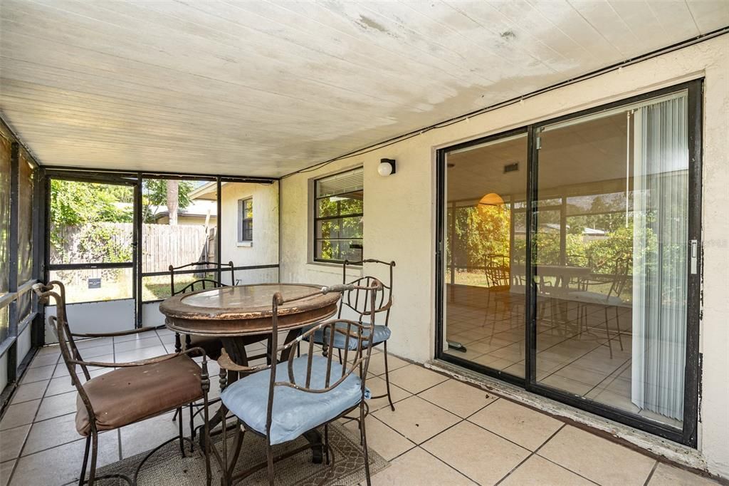 For Sale: $250,000 (3 beds, 2 baths, 1256 Square Feet)