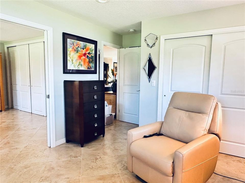 В аренду: $4,950 (2 спален, 2 ванн, 2200 Квадратных фут)