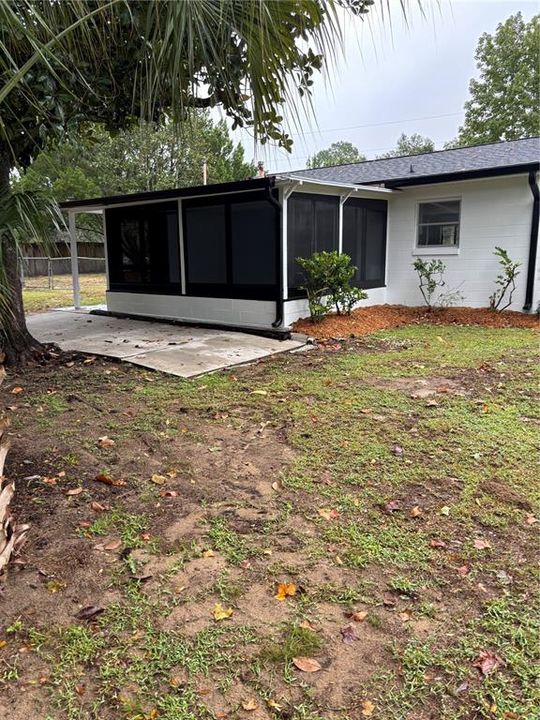 For Sale: $256,000 (3 beds, 2 baths, 1239 Square Feet)