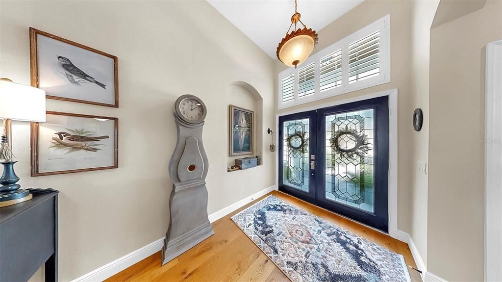 Под контрактом: $684,000 (5 спален, 3 ванн, 2861 Квадратных фут)