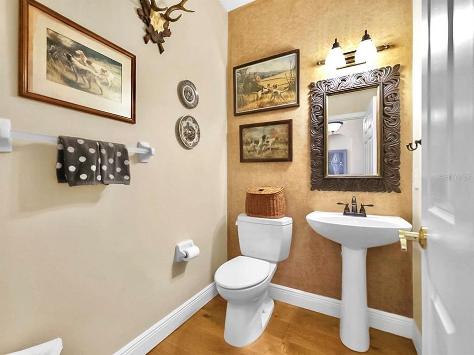 Под контрактом: $684,000 (5 спален, 3 ванн, 2861 Квадратных фут)