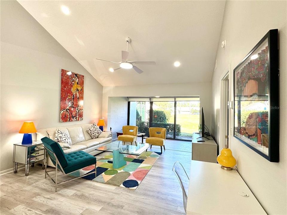 For Rent: $2,500 (2 beds, 2 baths, 1176 Square Feet)