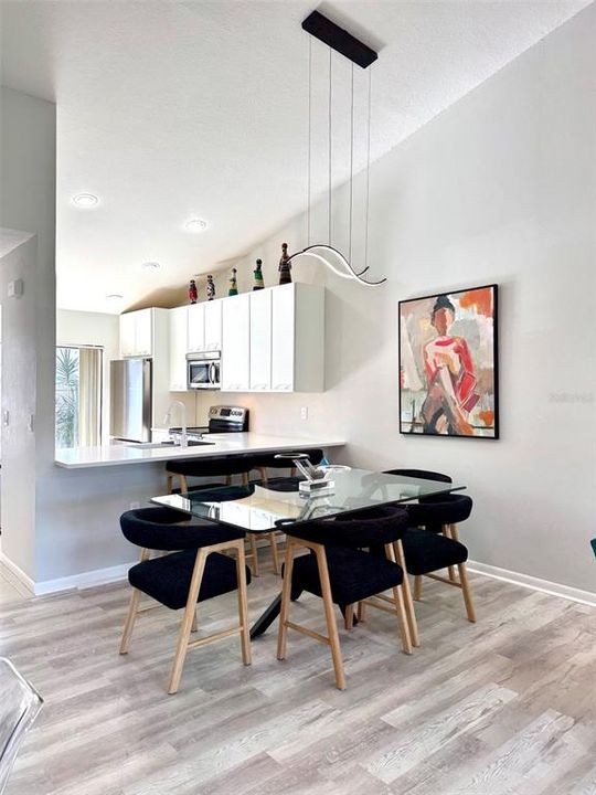 For Rent: $2,500 (2 beds, 2 baths, 1176 Square Feet)