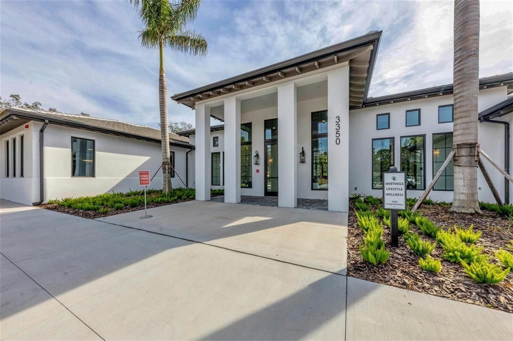 For Rent: $2,500 (2 beds, 2 baths, 1176 Square Feet)