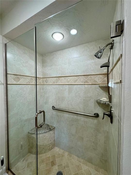 For Rent: $2,500 (2 beds, 2 baths, 1176 Square Feet)