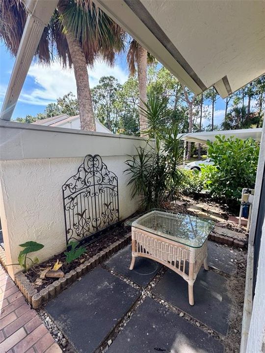 For Rent: $2,500 (2 beds, 2 baths, 1176 Square Feet)