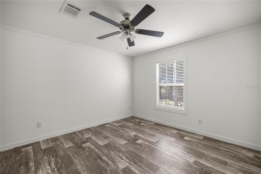 For Sale: $234,900 (3 beds, 2 baths, 1568 Square Feet)