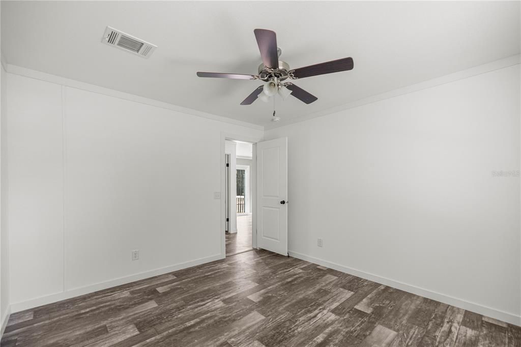 For Sale: $234,900 (3 beds, 2 baths, 1568 Square Feet)