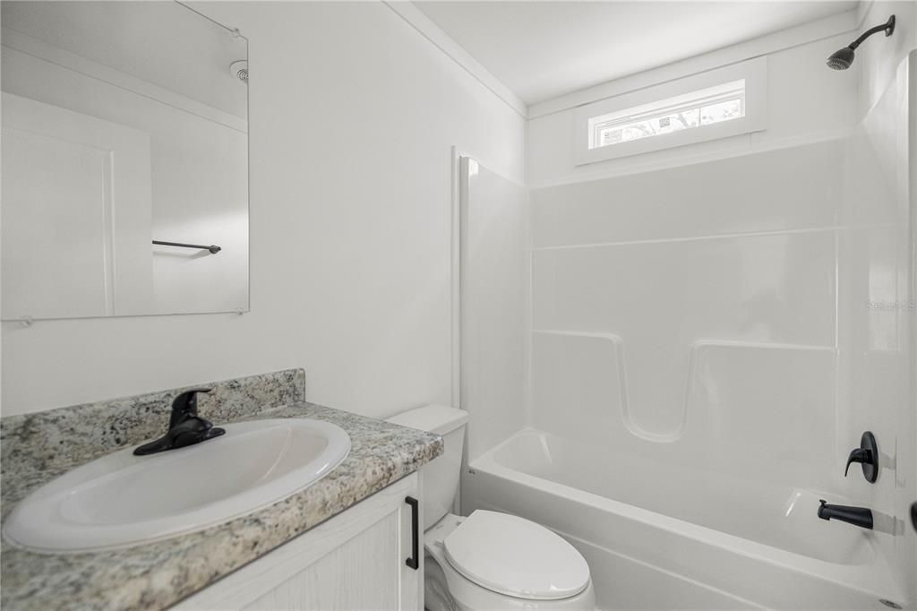 For Sale: $234,900 (3 beds, 2 baths, 1568 Square Feet)