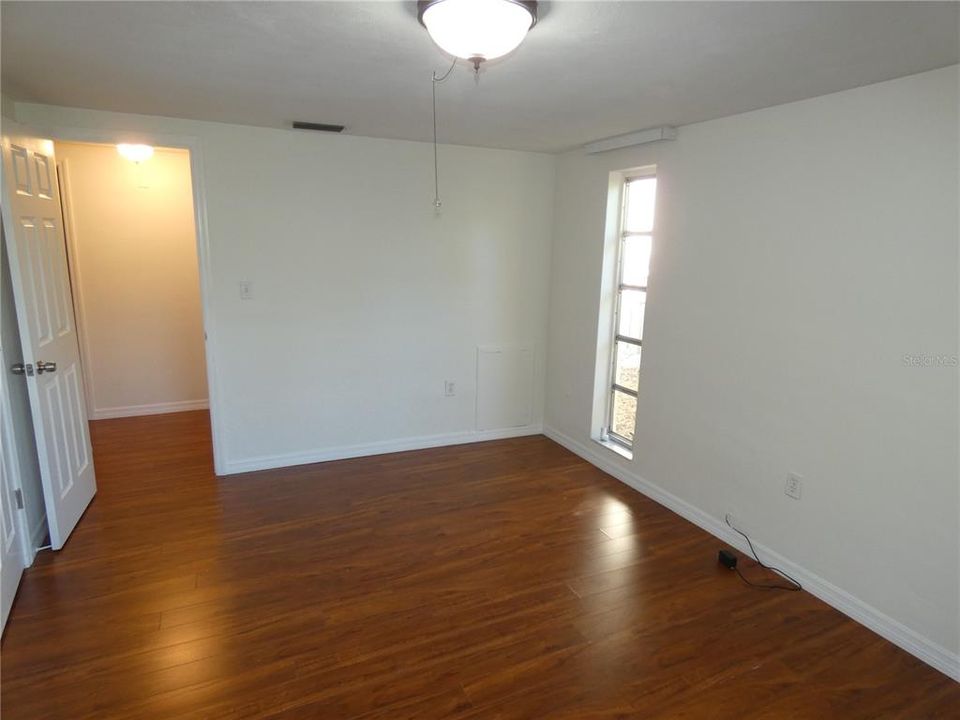 For Sale: $260,000 (2 beds, 2 baths, 1156 Square Feet)