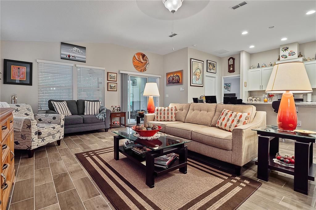 待售: $422,900 (3 贝兹, 2 浴室, 1798 平方英尺)