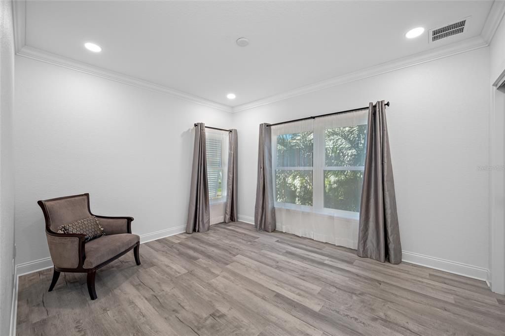 For Sale: $2,495,000 (4 beds, 4 baths, 3560 Square Feet)