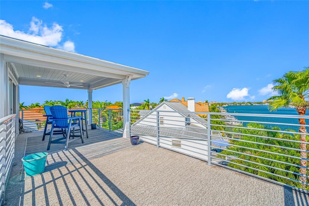 For Sale: $2,495,000 (4 beds, 4 baths, 3560 Square Feet)