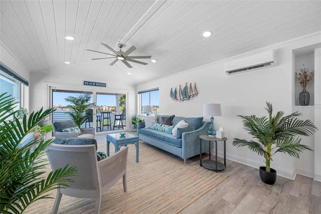 For Sale: $2,495,000 (4 beds, 4 baths, 3560 Square Feet)