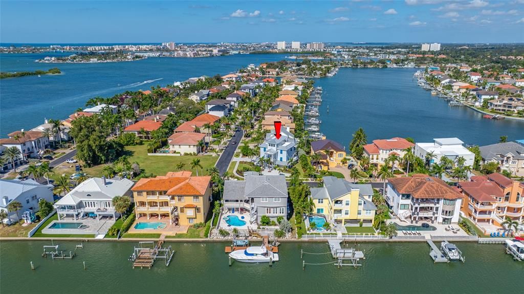 For Sale: $2,495,000 (4 beds, 4 baths, 3560 Square Feet)