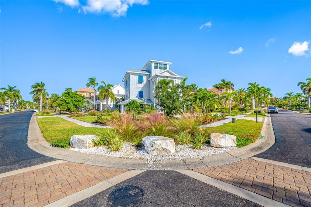 For Sale: $2,495,000 (4 beds, 4 baths, 3560 Square Feet)