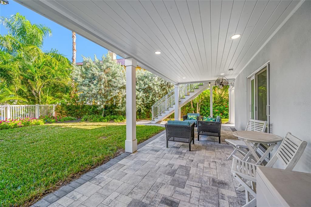 For Sale: $2,495,000 (4 beds, 4 baths, 3560 Square Feet)