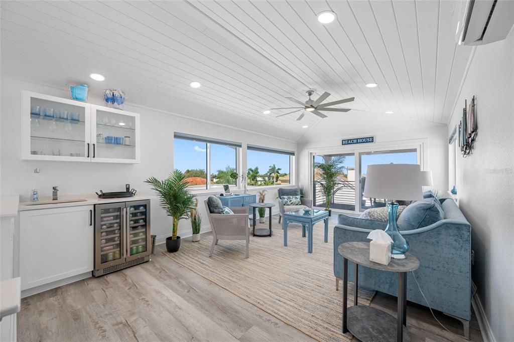 For Sale: $2,495,000 (4 beds, 4 baths, 3560 Square Feet)