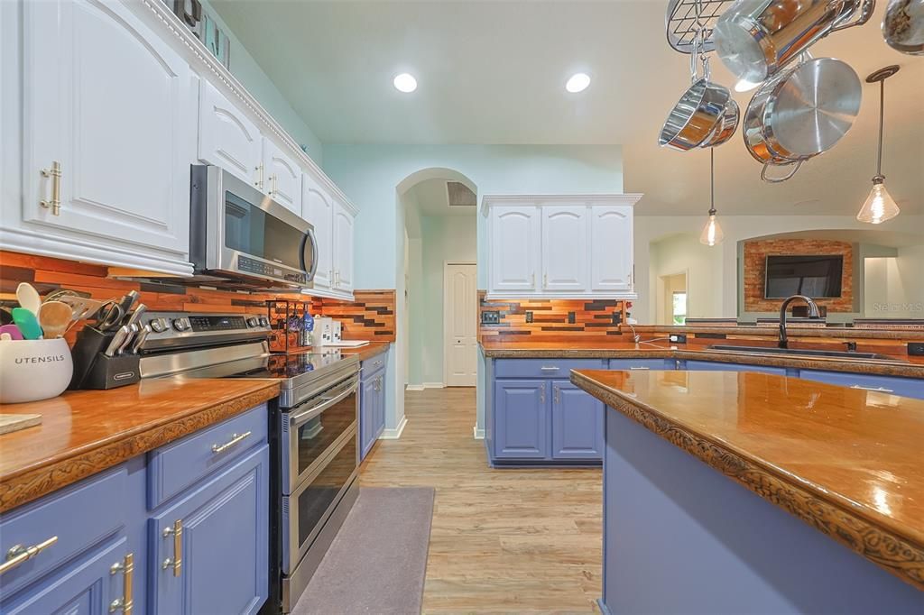 待售: $464,990 (4 贝兹, 3 浴室, 2638 平方英尺)