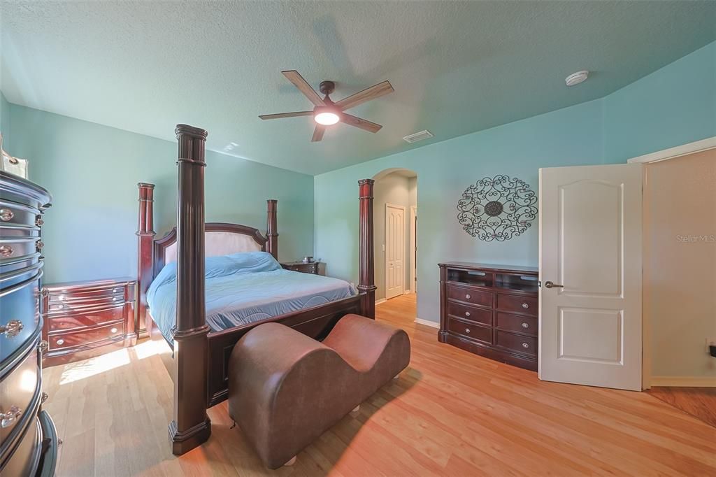 待售: $464,990 (4 贝兹, 3 浴室, 2638 平方英尺)