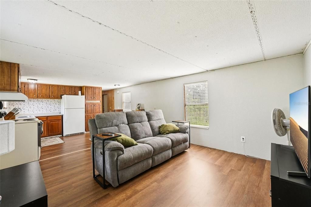 En Venta: $265,000 (2 camas, 1 baños, 784 Pies cuadrados)