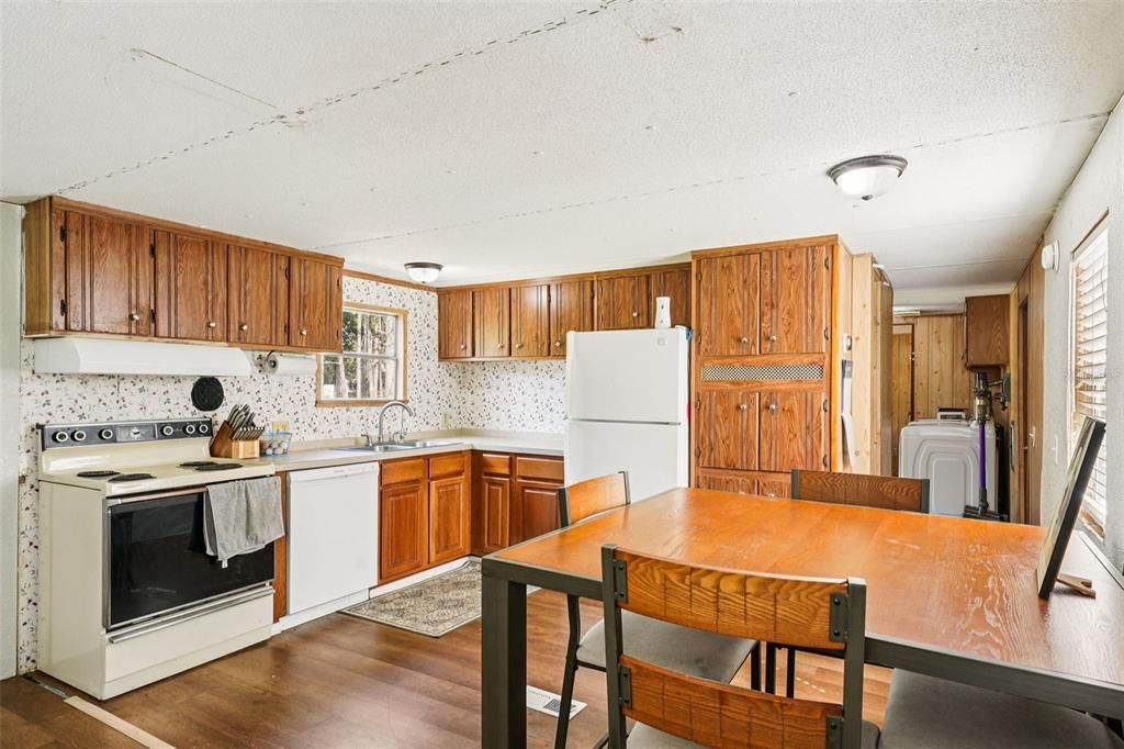 En Venta: $265,000 (2 camas, 1 baños, 784 Pies cuadrados)