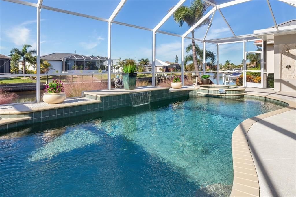 合同活跃: $959,000 (3 贝兹, 2 浴室, 2473 平方英尺)