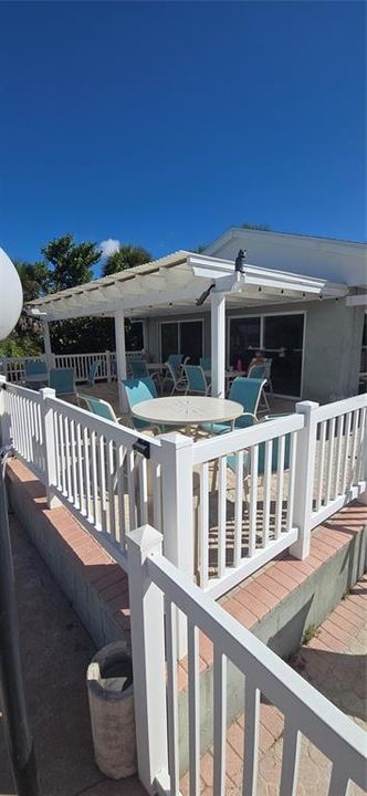 For Rent: $2,550 (2 beds, 2 baths, 1100 Square Feet)