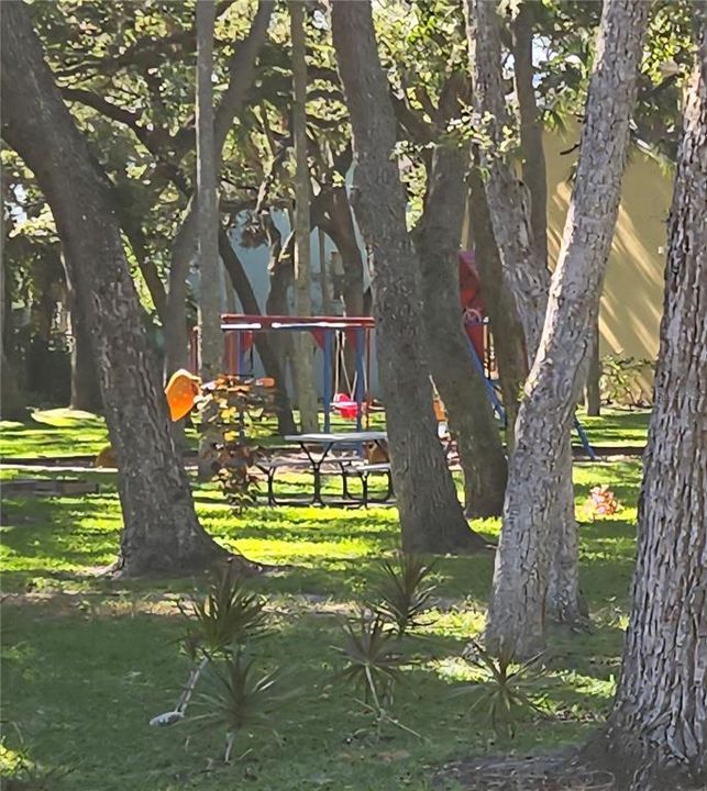 For Rent: $2,550 (2 beds, 2 baths, 1100 Square Feet)