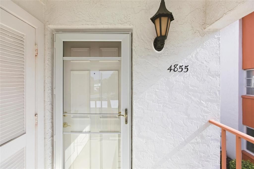 For Sale: $264,900 (2 beds, 2 baths, 1389 Square Feet)