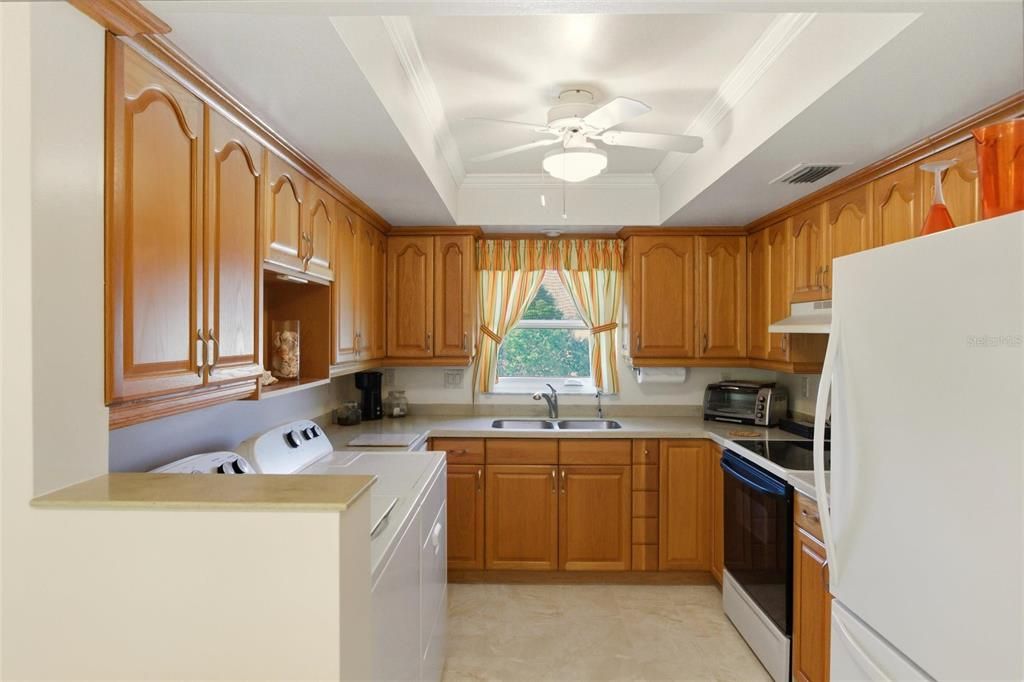 For Sale: $264,900 (2 beds, 2 baths, 1389 Square Feet)