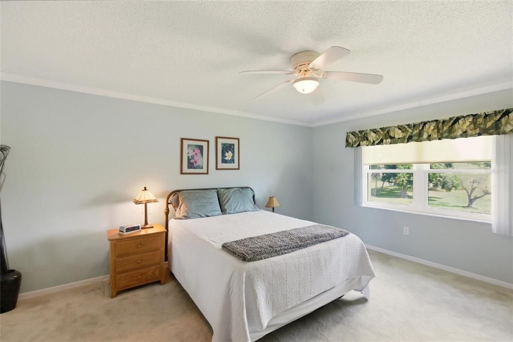 For Sale: $264,900 (2 beds, 2 baths, 1389 Square Feet)