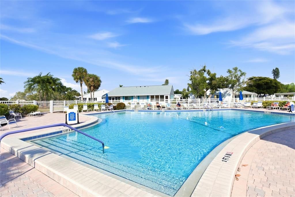 For Sale: $264,900 (2 beds, 2 baths, 1389 Square Feet)