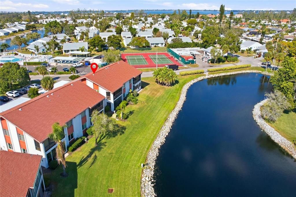 For Sale: $264,900 (2 beds, 2 baths, 1389 Square Feet)