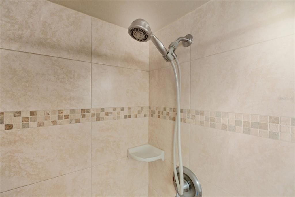 For Sale: $264,900 (2 beds, 2 baths, 1389 Square Feet)