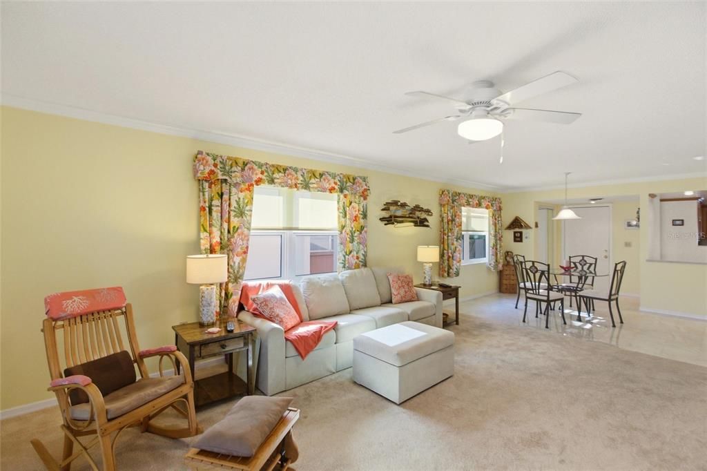 For Sale: $264,900 (2 beds, 2 baths, 1389 Square Feet)