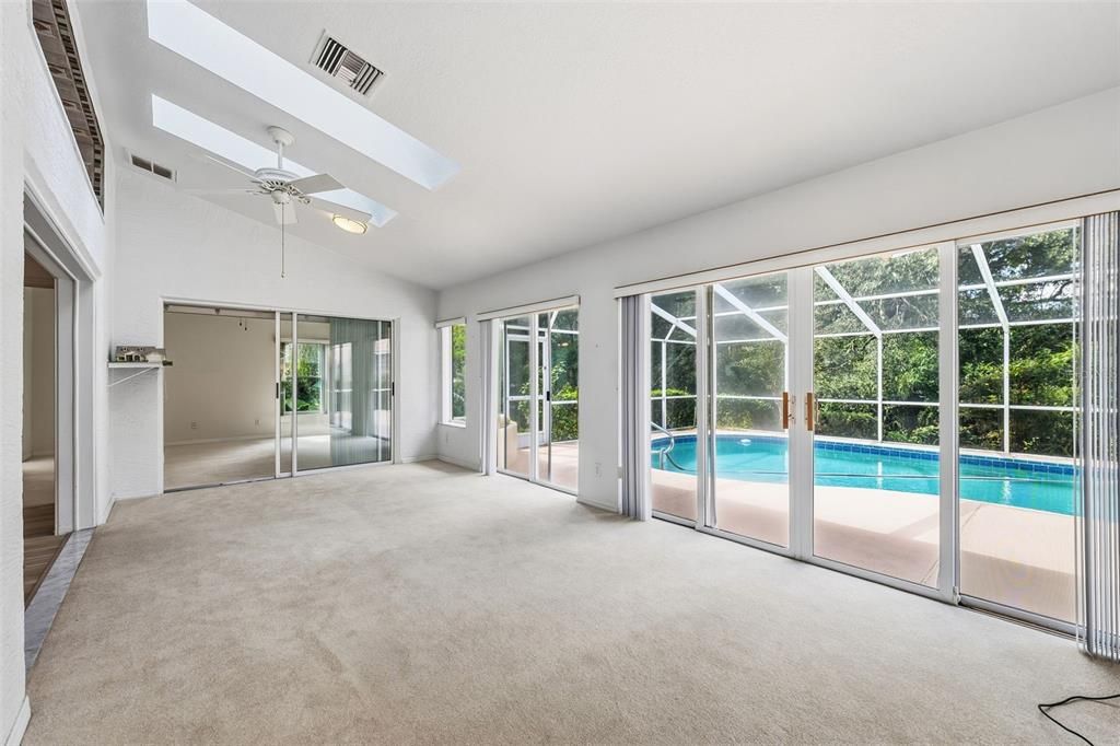 For Sale: $339,000 (3 beds, 2 baths, 2013 Square Feet)