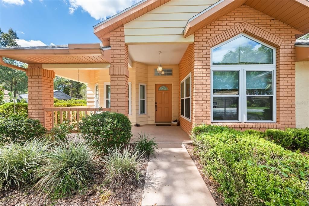 For Sale: $339,000 (3 beds, 2 baths, 2013 Square Feet)