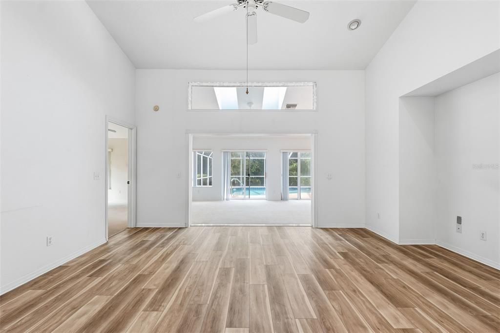 For Sale: $339,000 (3 beds, 2 baths, 2013 Square Feet)