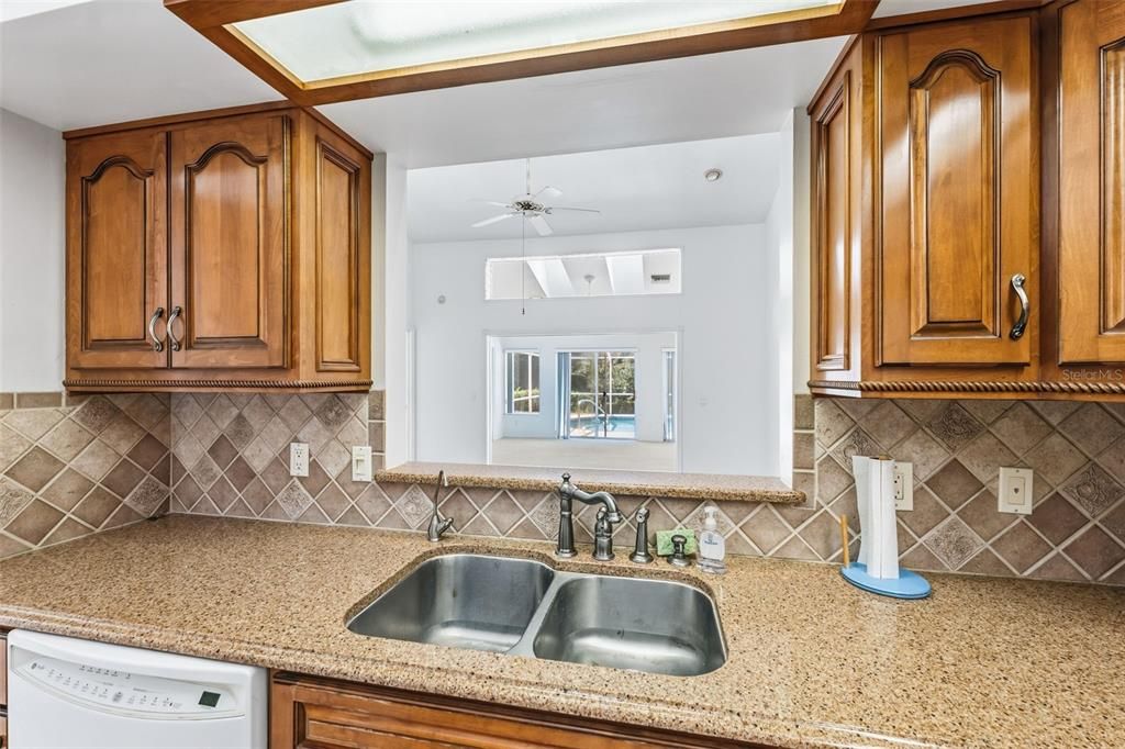 For Sale: $339,000 (3 beds, 2 baths, 2013 Square Feet)