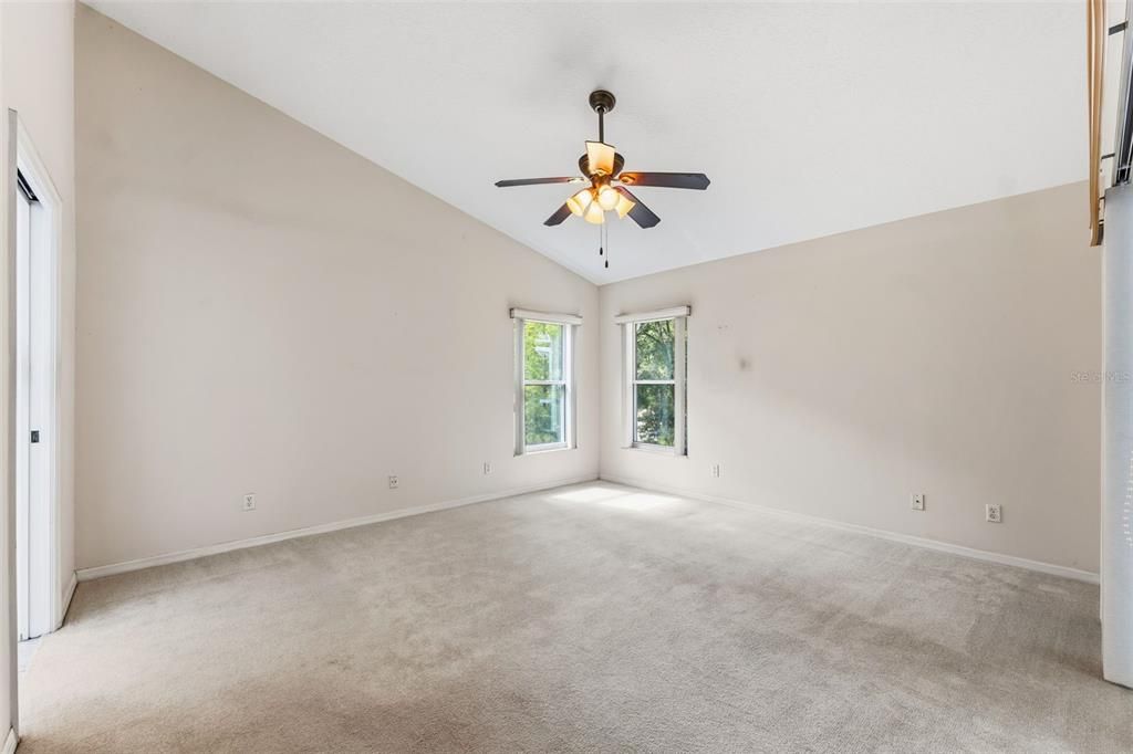 For Sale: $339,000 (3 beds, 2 baths, 2013 Square Feet)