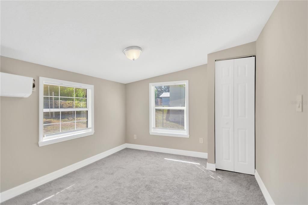 For Sale: $279,900 (3 beds, 1 baths, 1080 Square Feet)