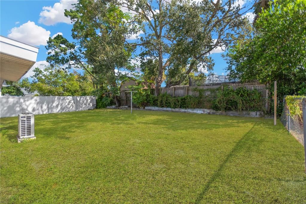 For Sale: $279,900 (3 beds, 1 baths, 1080 Square Feet)