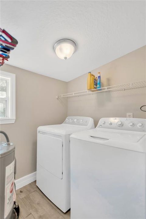 For Sale: $279,900 (3 beds, 1 baths, 1080 Square Feet)