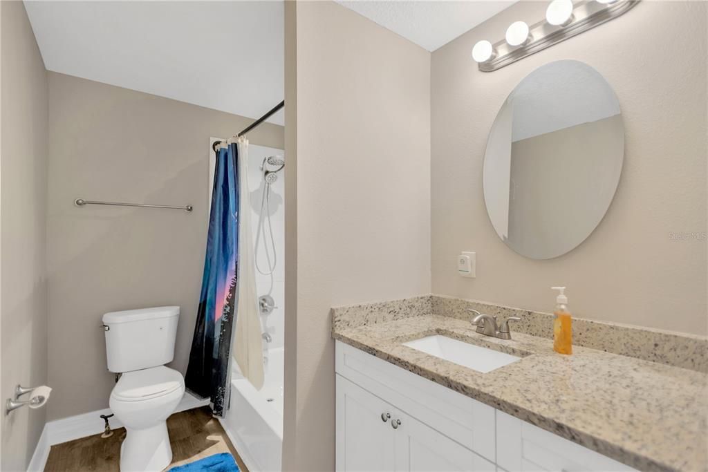 For Sale: $279,900 (3 beds, 1 baths, 1080 Square Feet)