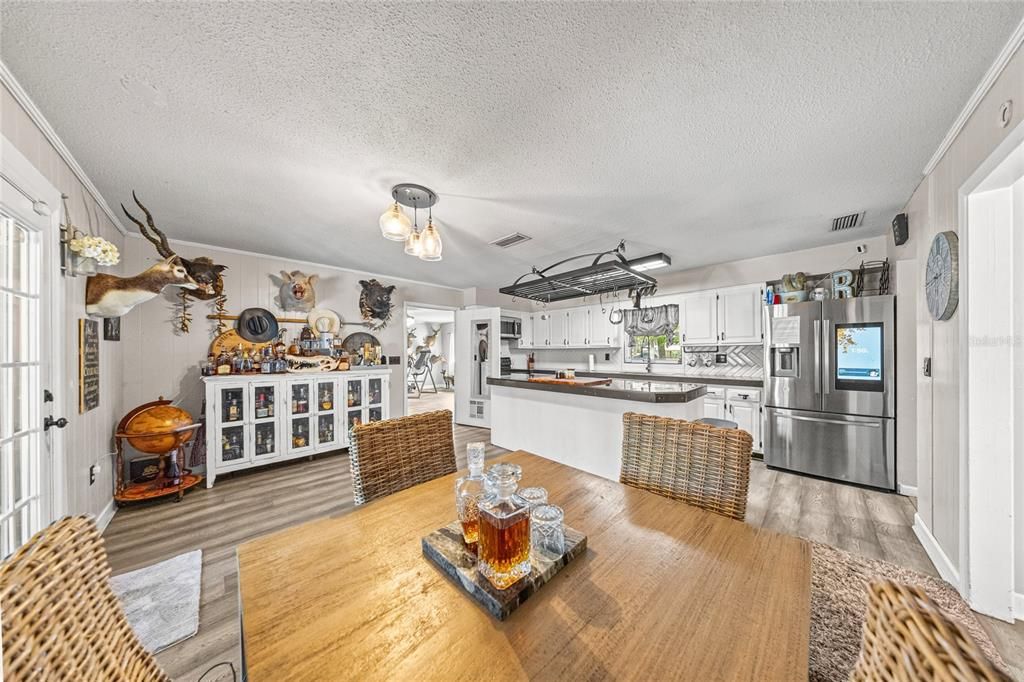 For Sale: $425,000 (4 beds, 2 baths, 2158 Square Feet)