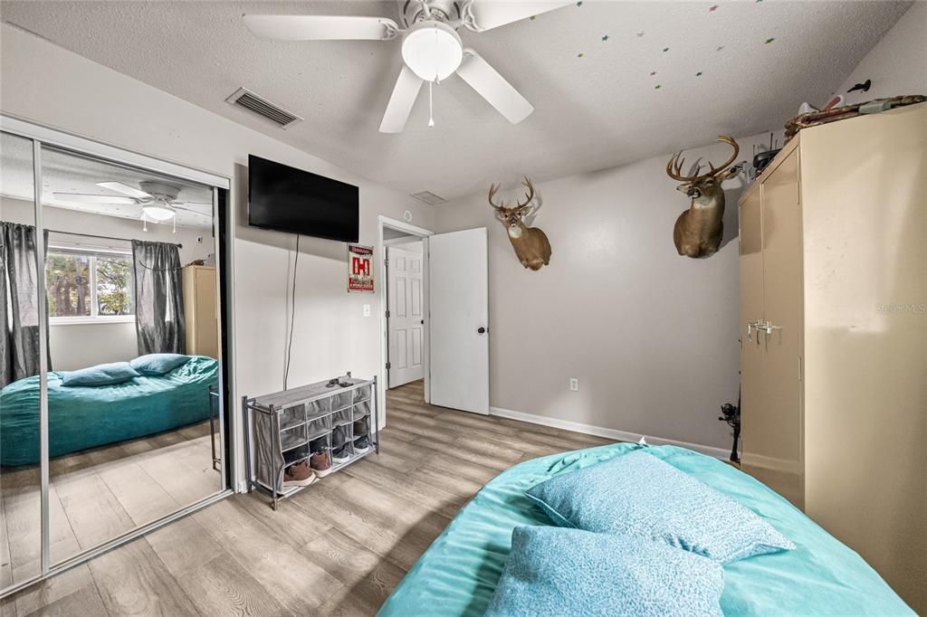 For Sale: $425,000 (4 beds, 2 baths, 2158 Square Feet)